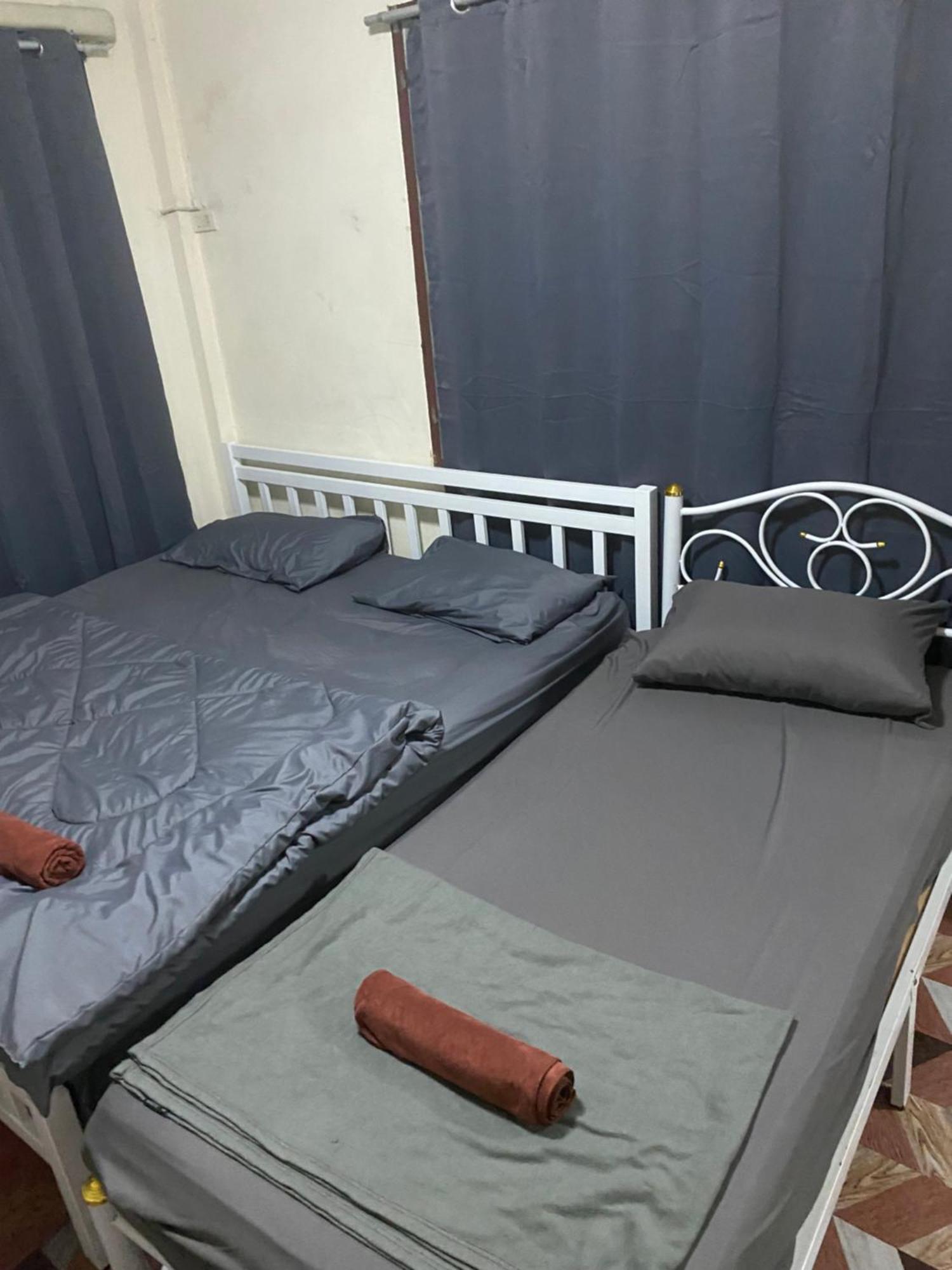 Sleep Break Hostel Sathon Bangkok Exterior foto